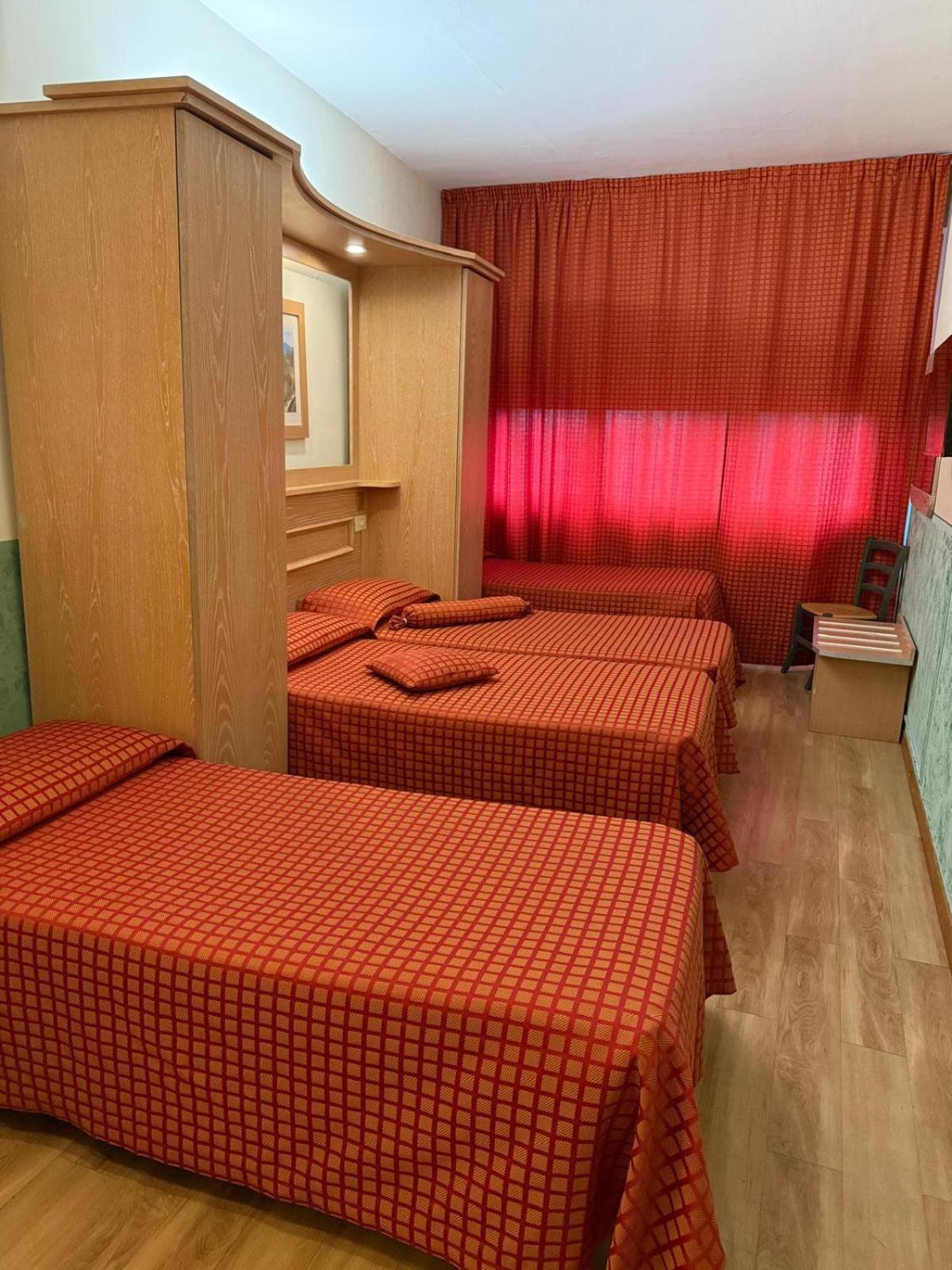 Hotel Meridiana Firenze Bagian luar foto