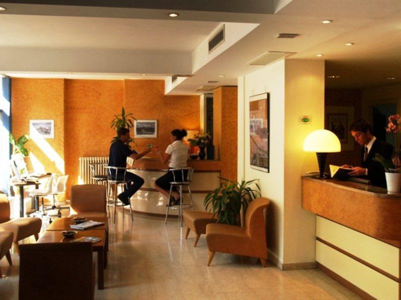 Hotel Meridiana Firenze Bagian luar foto