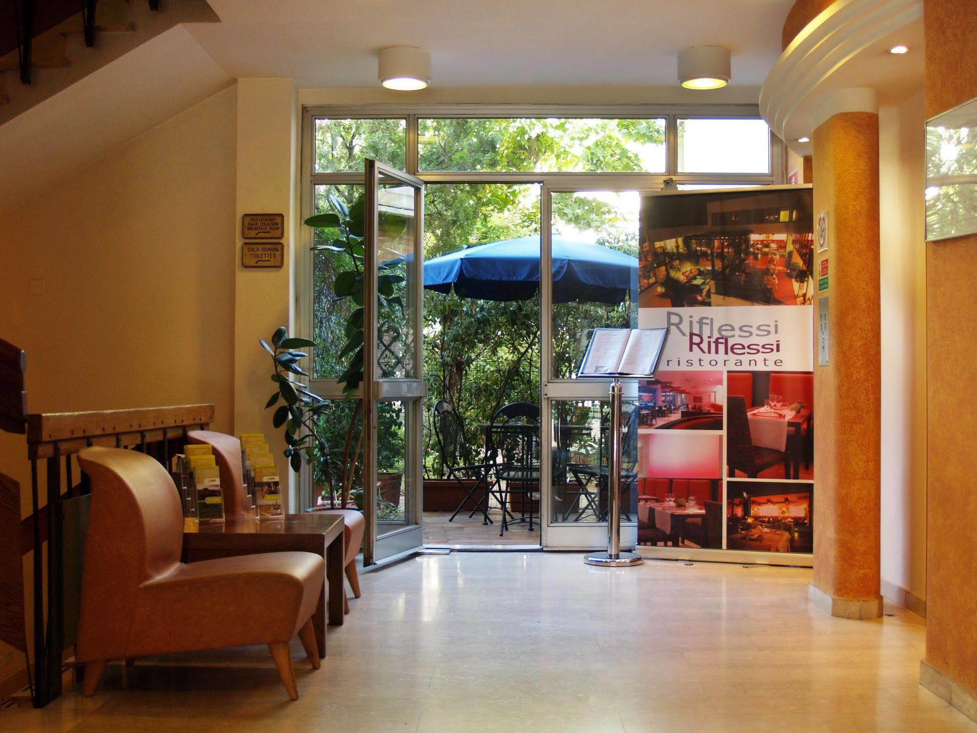 Hotel Meridiana Firenze Bagian luar foto