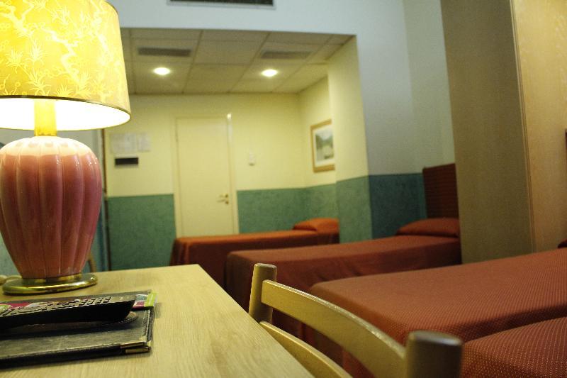 Hotel Meridiana Firenze Bagian luar foto